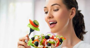 woman-eating-fresh-salad